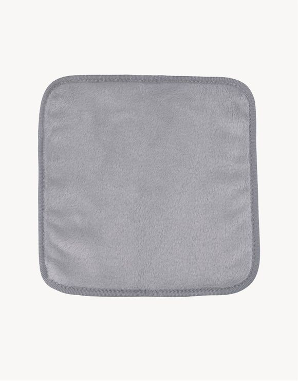 1205-fmg-unready-makeup-remover-cloth--3.jpg fmg Unready Makeup Remover Cloth
