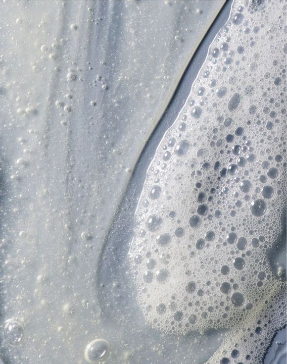 Skin So Soft+ HydroPlenish with Hyaluronic Acid Shower Gel