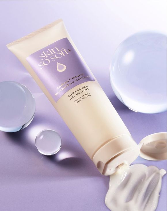 1559-skin-so-soft-radiant-renew-with-retinol-shower-gel--4.jpg Skin So Soft+ Radiant Renew with Retinol Shower Gel