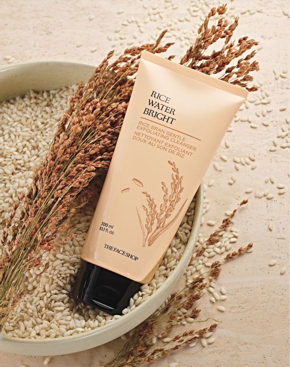 1790-the-face-shop-rice-water-bright-rice-bran-gentle-exfoliating-cleanser--4.jpg The Face Shop Rice Water Bright Rice Bran Gentle Exfoliating Cleanser