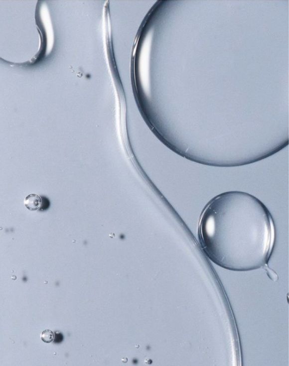 Skin So Soft+ HydroPlenish with Hyaluronic Acid Bath and Body Oil