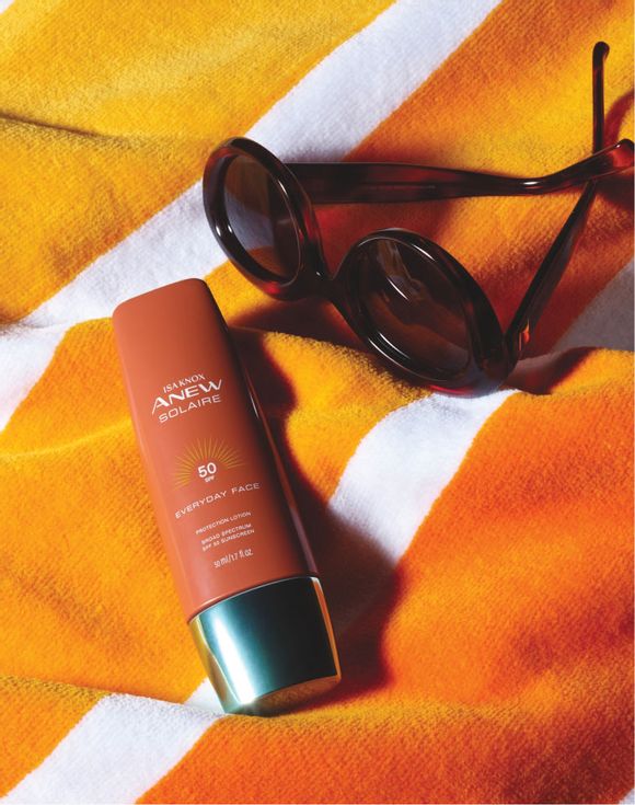 748-isa-knox-anew-solaire-everyday-face-protection-lotion-broad-spectrum-spf-50--4.jpg Isa Knox ANEW Solaire Everyday Face Protection Lotion Broad Spectrum SPF 50